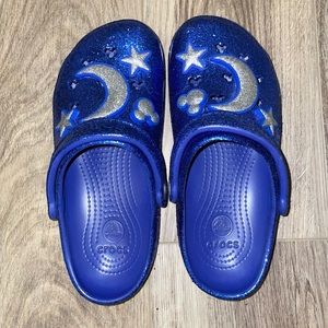 Disney make a wish crocs